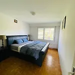 Mountain View Retreat:2-Beds Apt In Prime Location