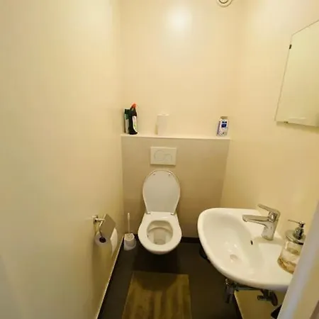 Mountain View Retreat:2-beds Apt In Prime Location Genève