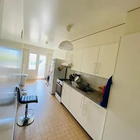 Mountain View Retreat:2-beds Apt In Prime Location Appartement